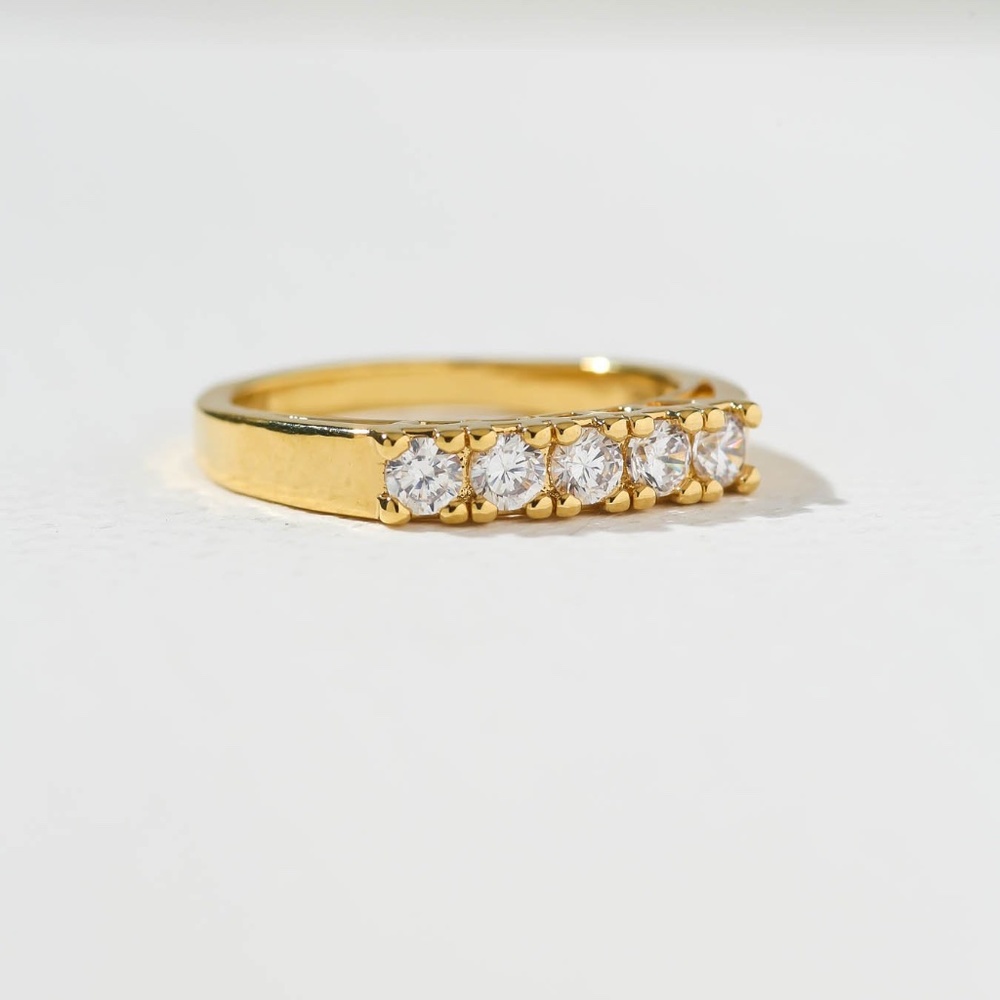 New Vanessa Mooney THE CINCO RING Gold